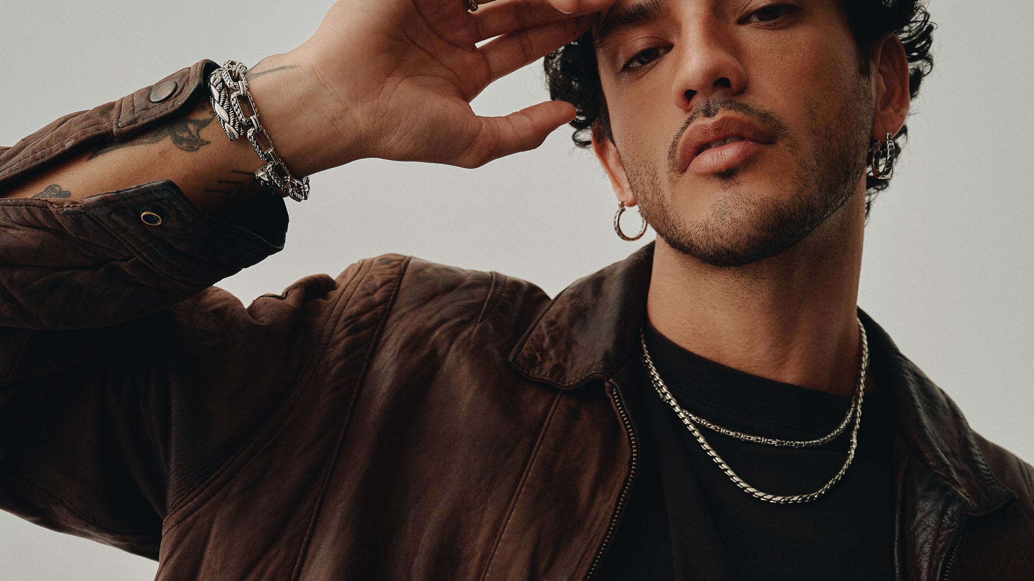 How Silver Jewelry Has Become 2024’s Biggest Unisex Jewelry Trend