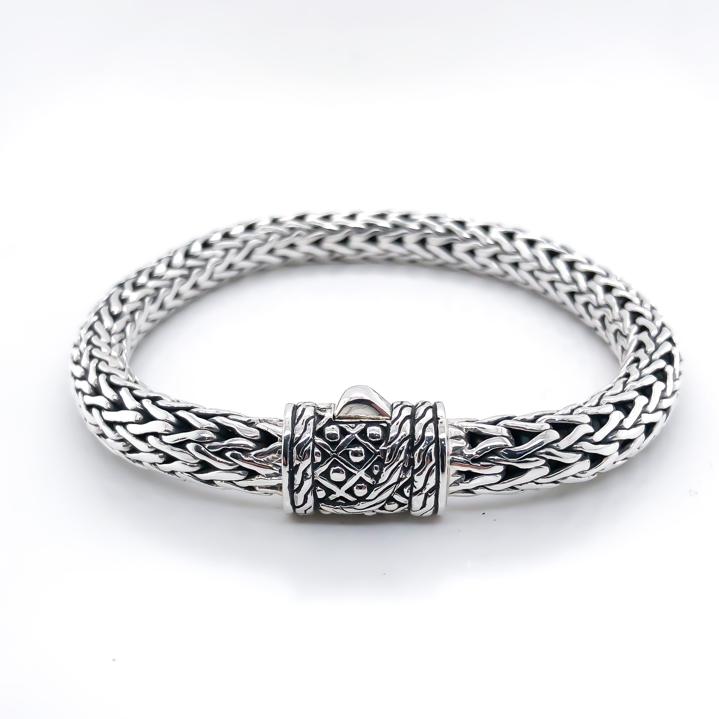 Crescent Vintage Sterling Silver Weave 8mm. 7in - Ryan Christian