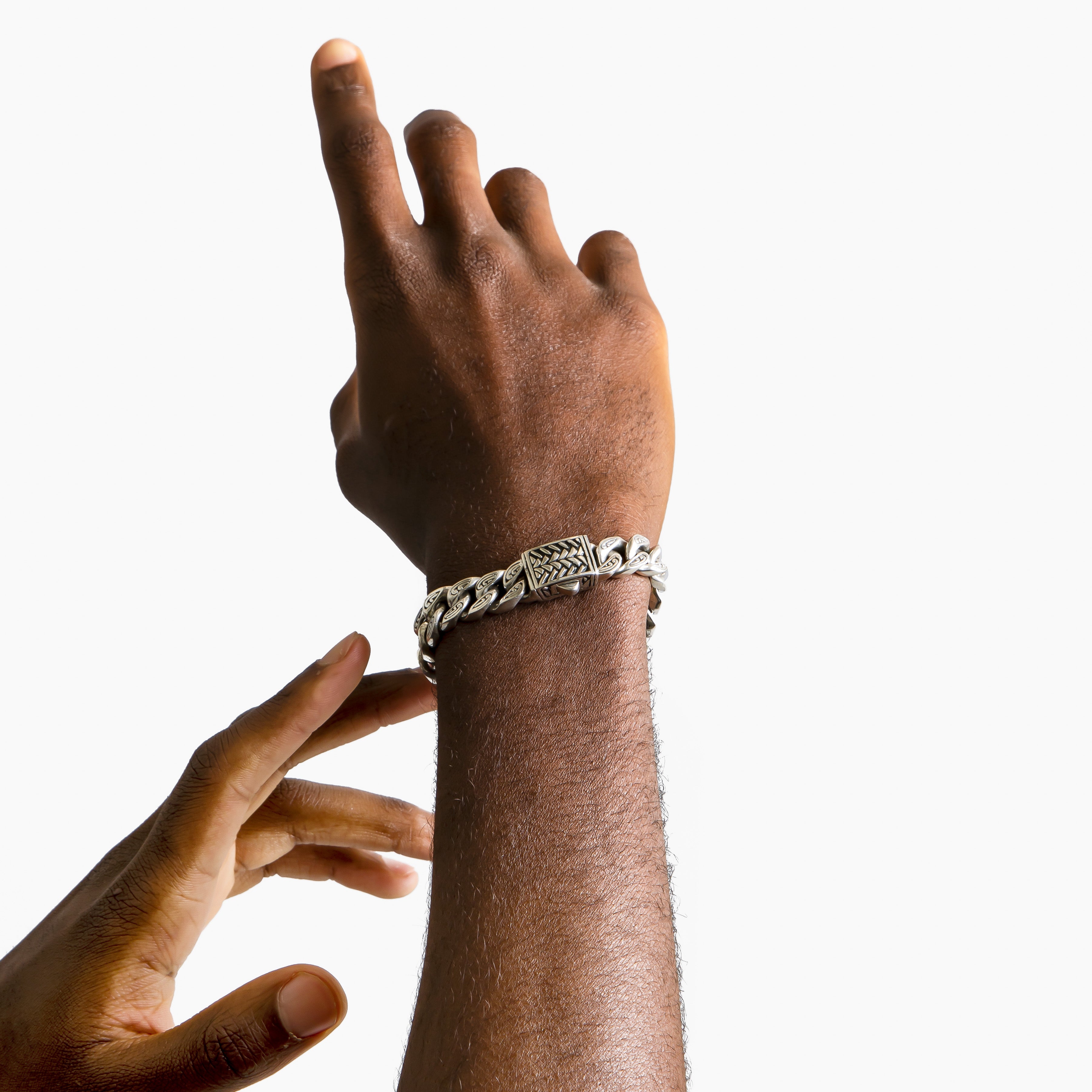"Sari" Cuban Link Bracelet 11mm. - Ryan Christian